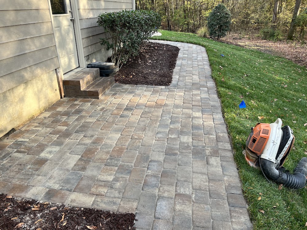 Southern style turf & design