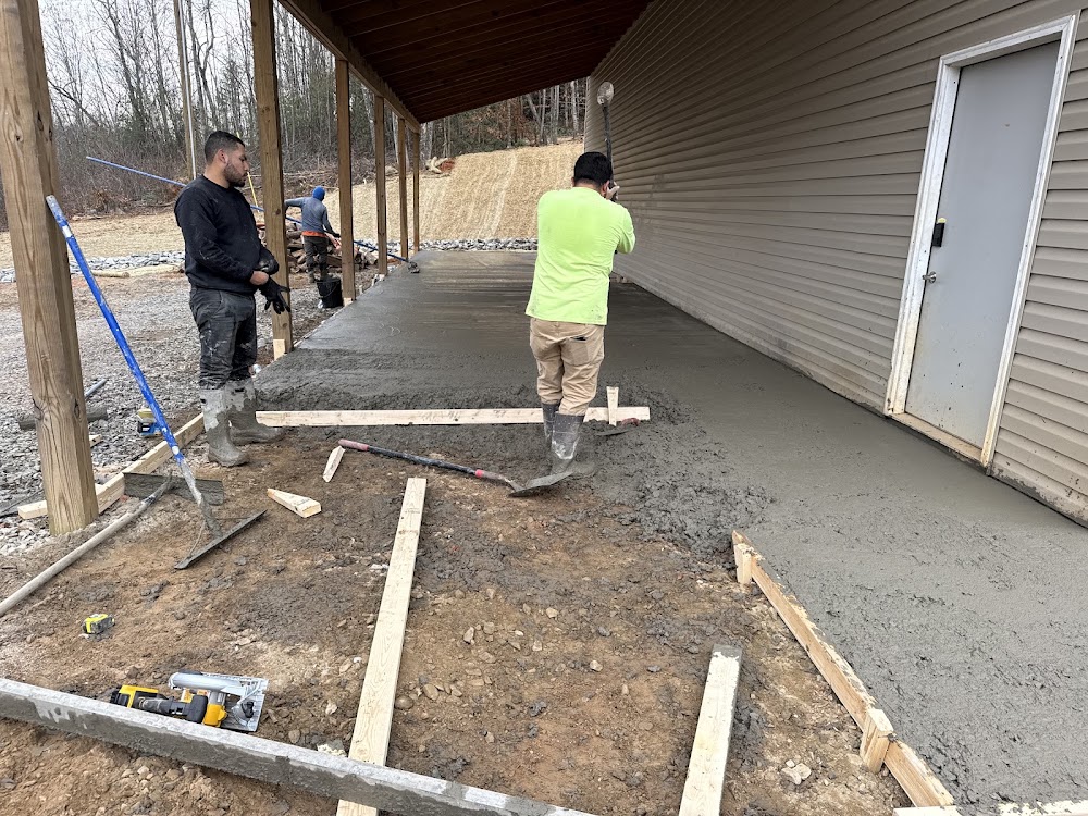 Pony's Concrete&Grading LLC